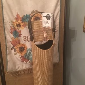 Wine Carrier with coasters